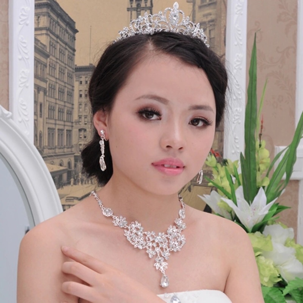 NEW Bridal/Quinceañera Tiara Set